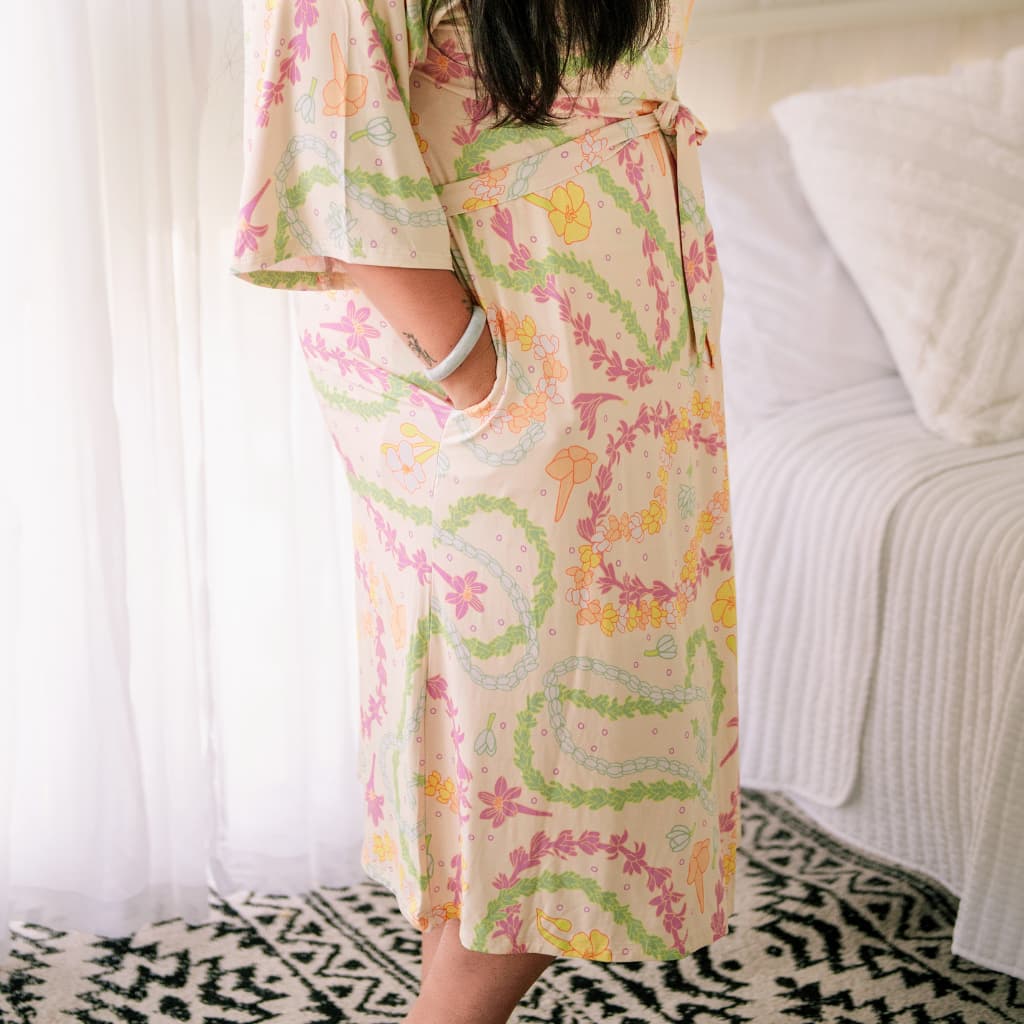 Lei Day in Sand Bamboo Mama Robe
