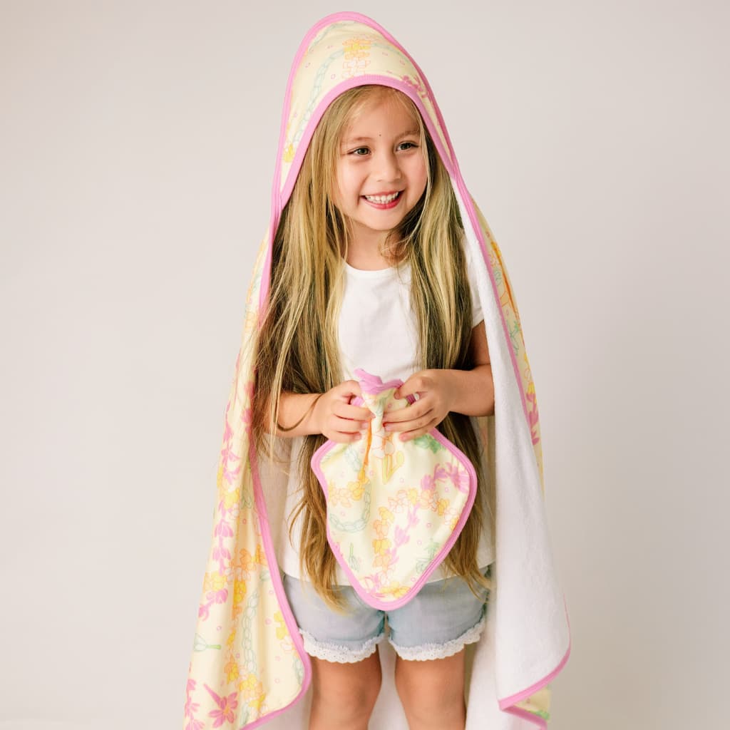 Lei Day in Sand Hooded Towel Set