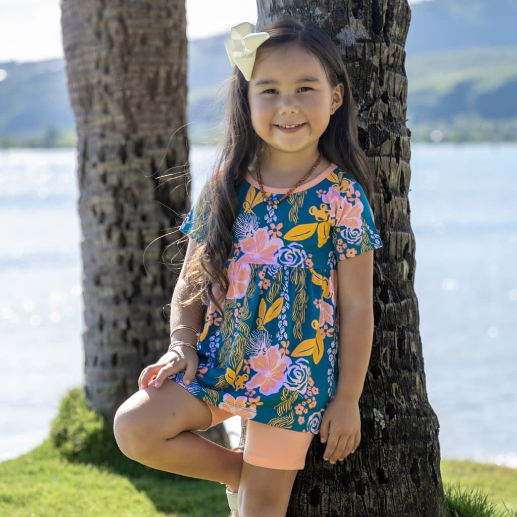 Lā Lei Short Sleeve Top and Short Set