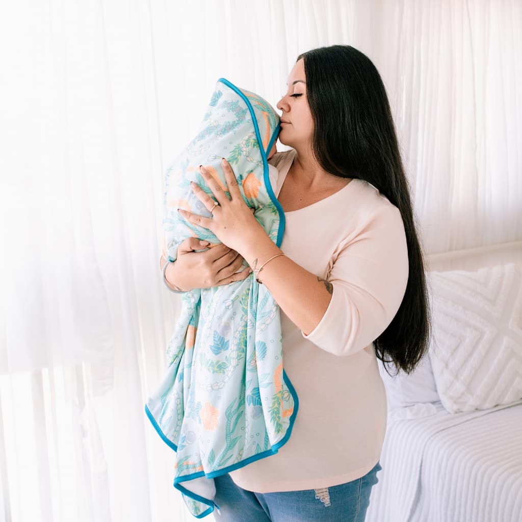 Lei Stand Hooded Towel Set