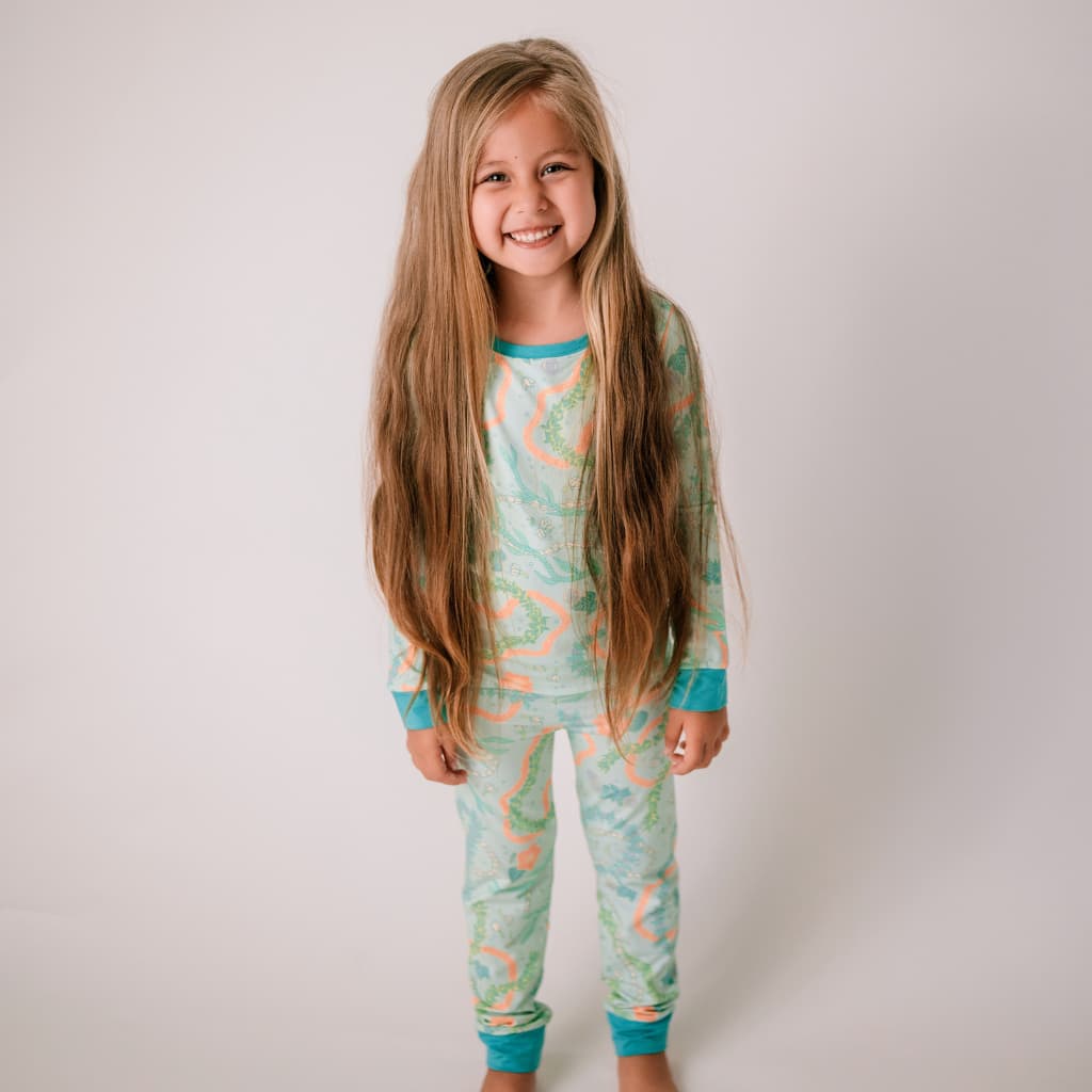 Lei Stand Long Bamboo Pajamas