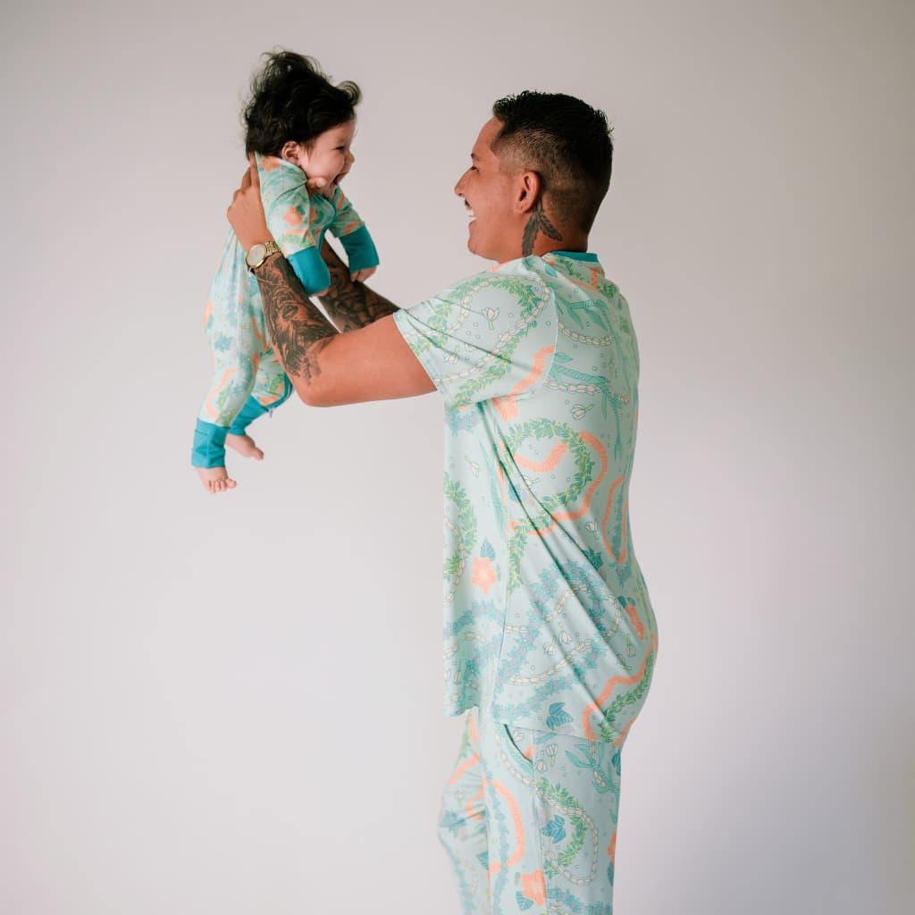 Lei Stand Men's Bamboo Pajamas