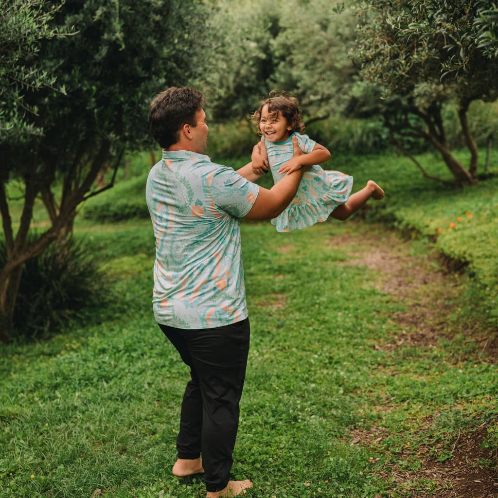 Lei Stand Men's Polo Shirt