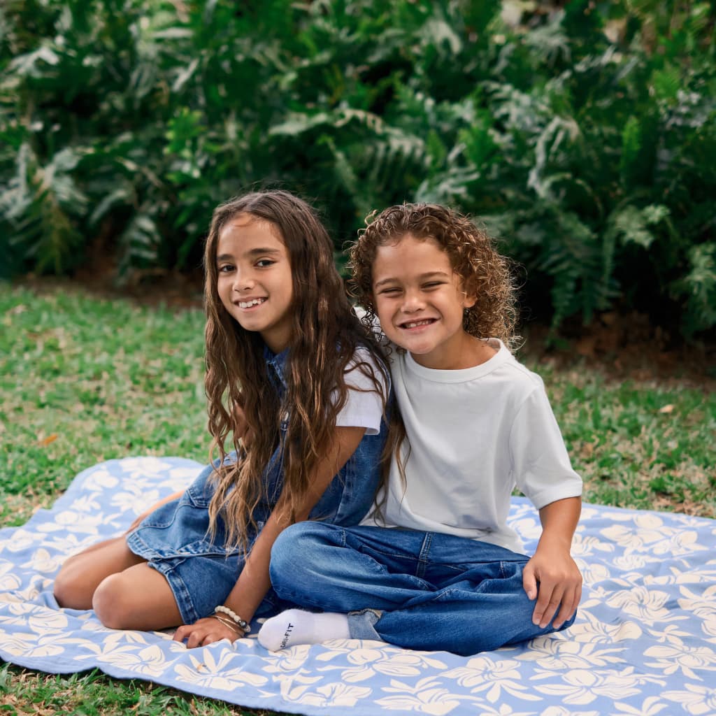 Plumeria Dreams Throw Blanket