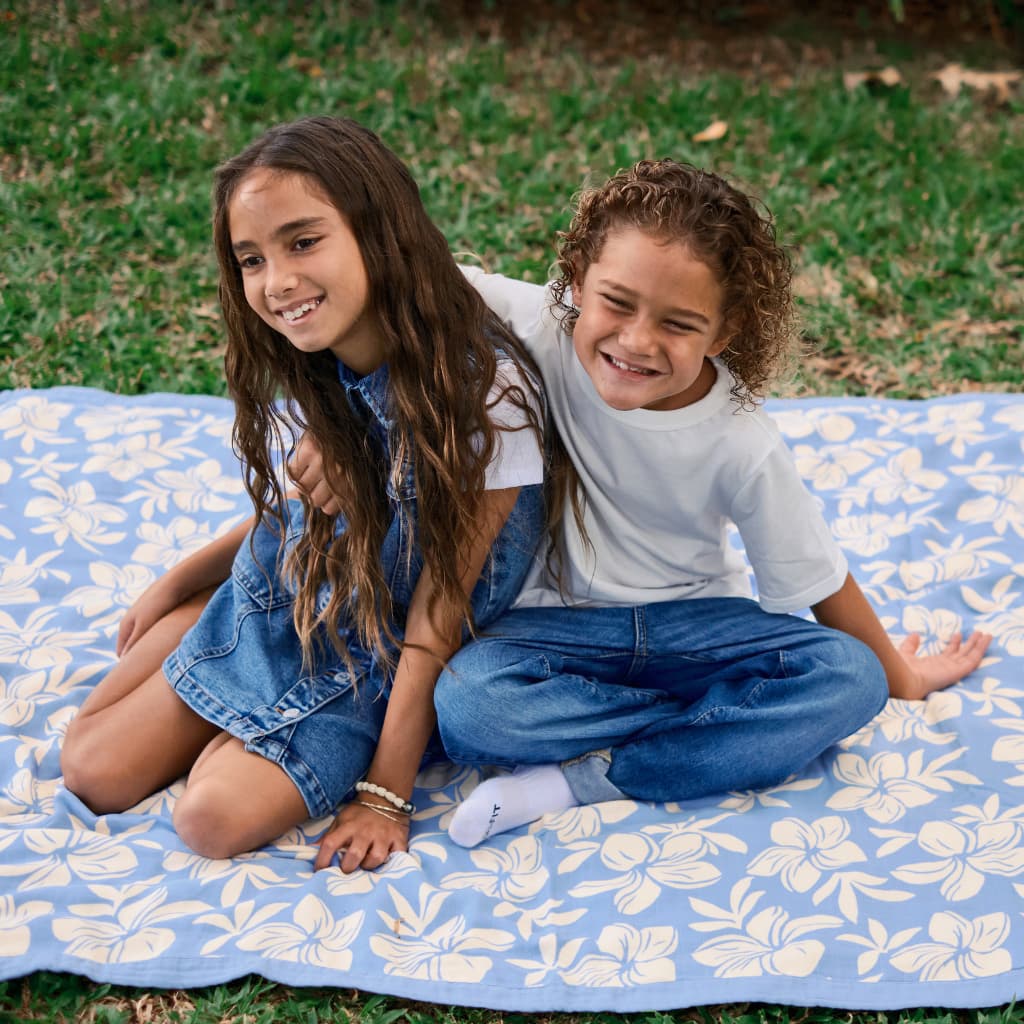 Plumeria Dreams Throw Blanket