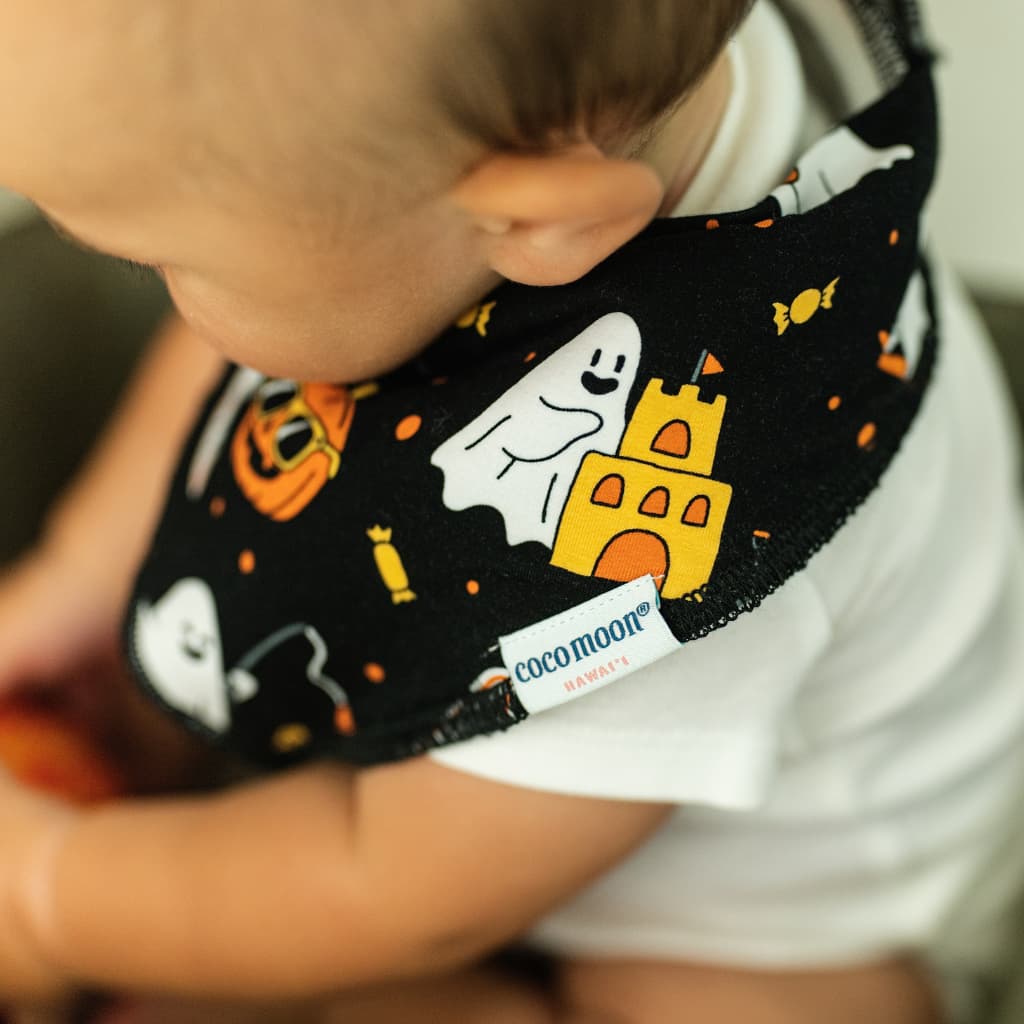 Beachside Boo Bash Bib