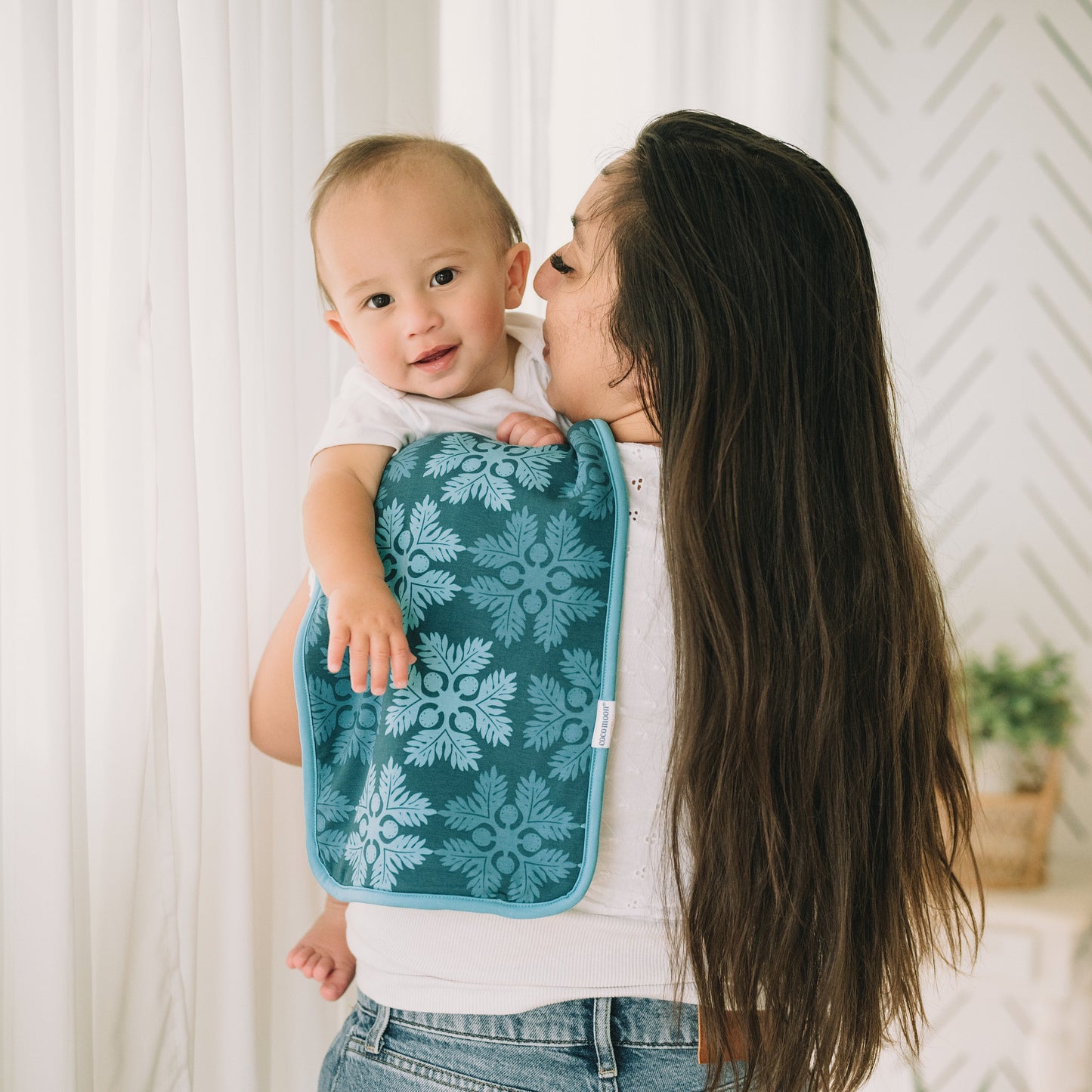 ʻUlu Grove Burp Cloth