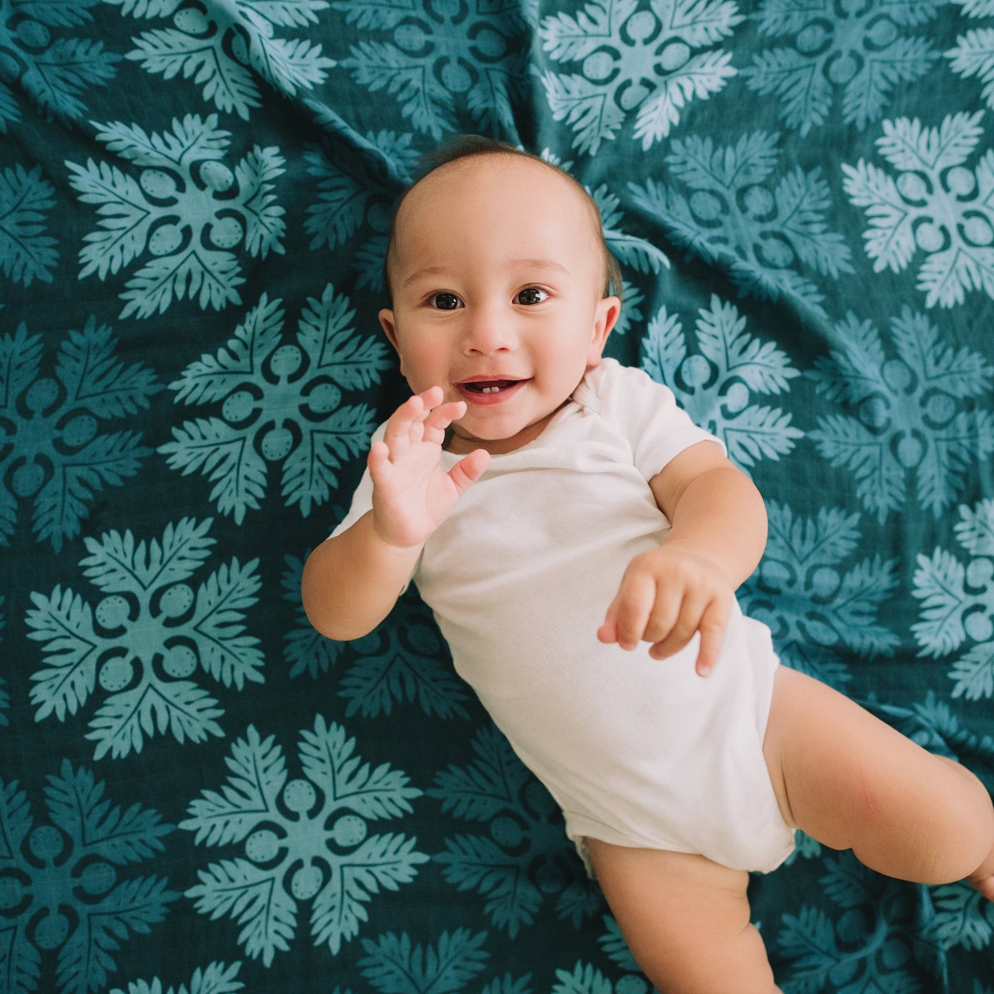ʻUlu Grove Muslin Swaddle Blanket
