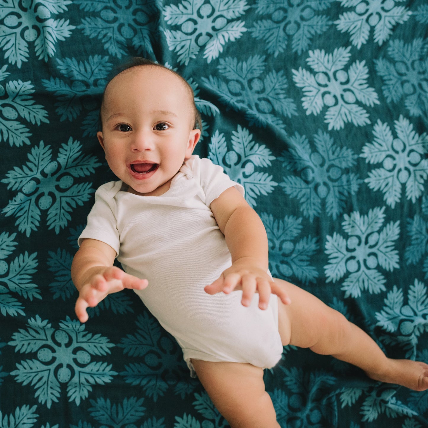 ʻUlu Grove Muslin Swaddle Blanket