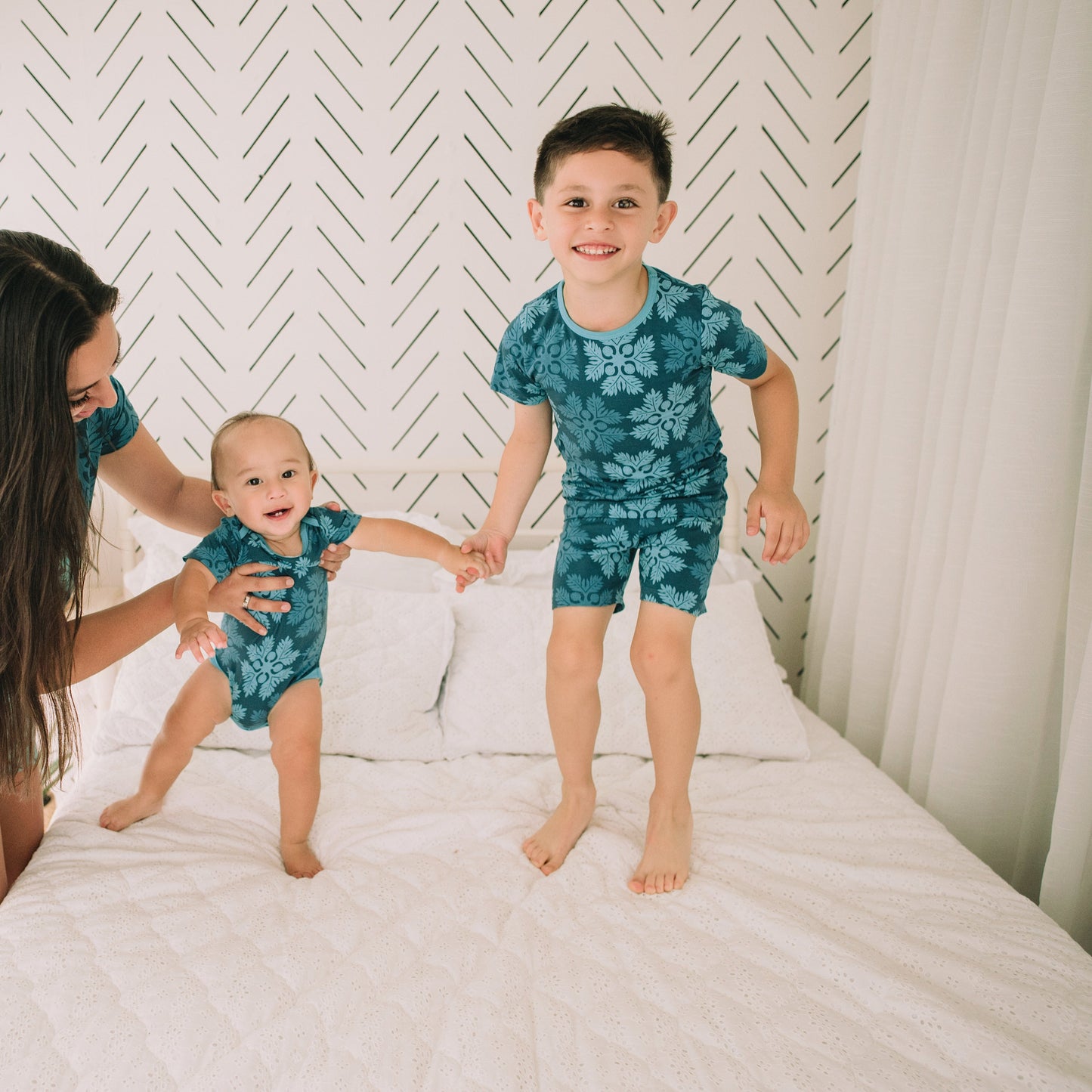 ʻUlu Grove Short Bamboo Pajamas