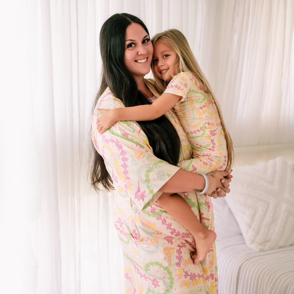 Lei Day in Sand Bamboo Mama Robe