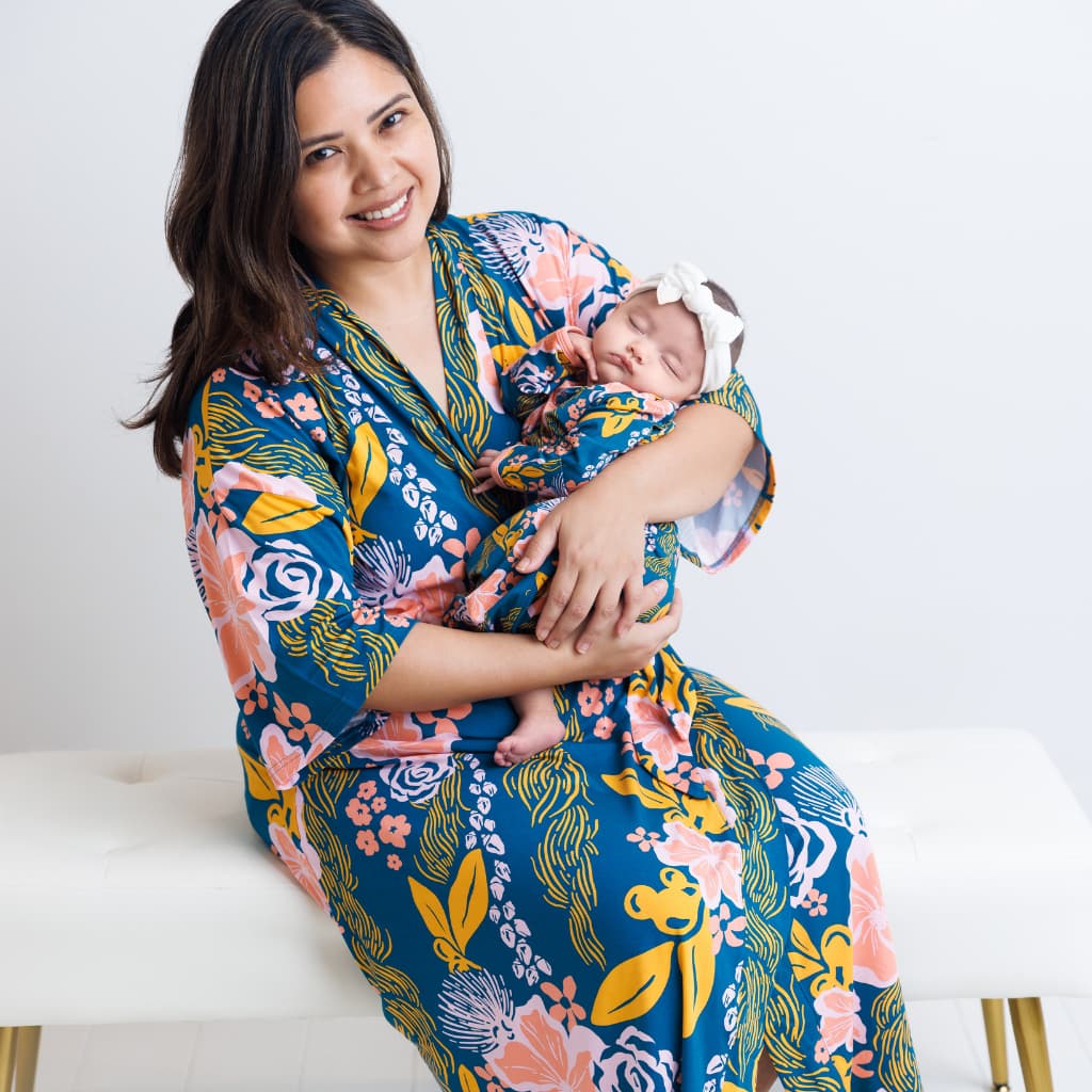 Lā Lei Bamboo Mama Robe