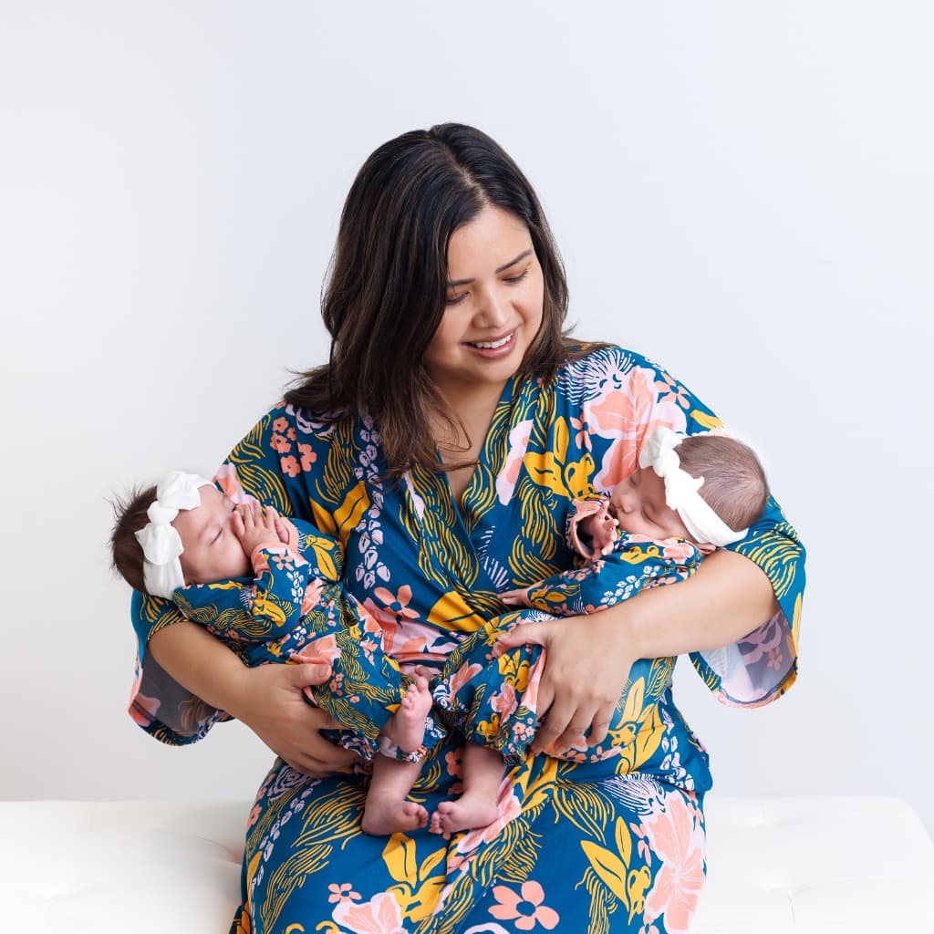 Lā Lei Bamboo Mama Robe