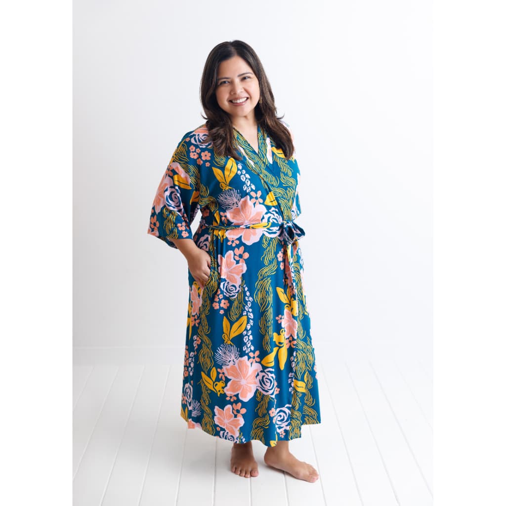 Lā Lei Bamboo Mama Robe