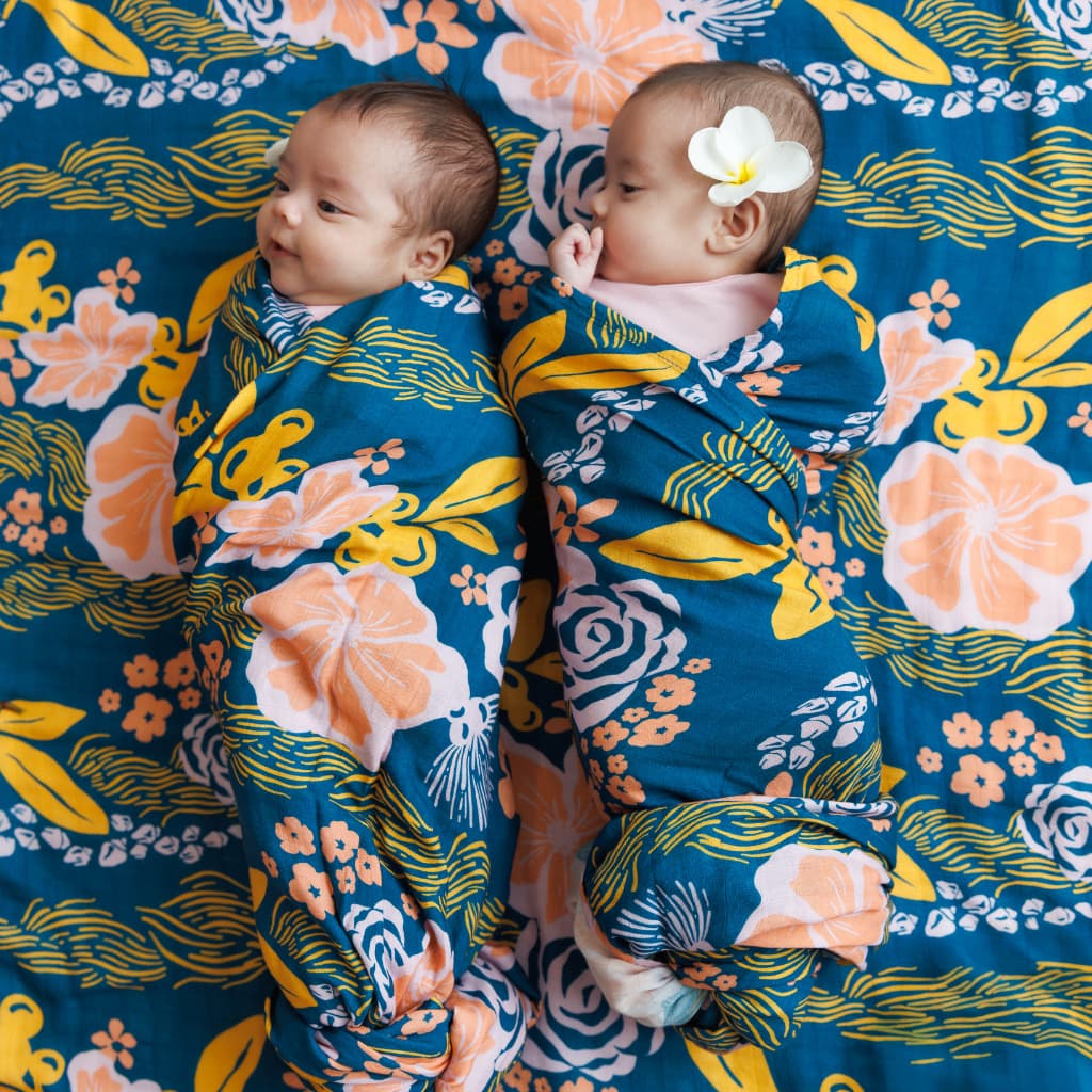 Lā Lei Muslin Swaddle Blanket
