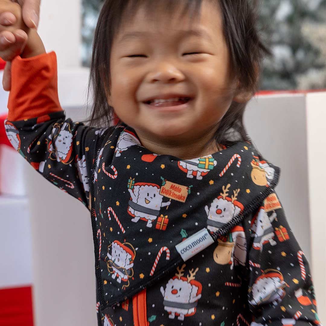 Merry Musubi Bib