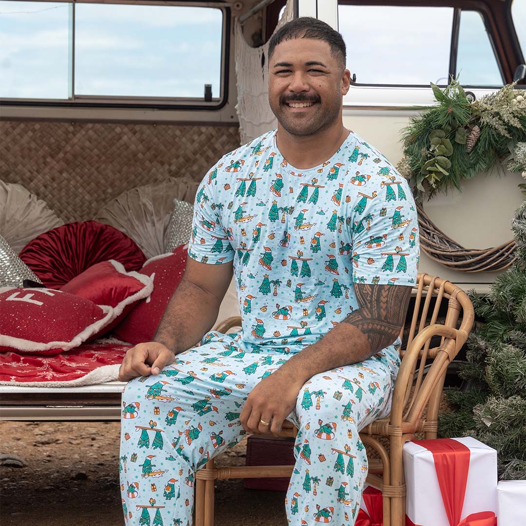 Mistle-Toes On The Nose Men's Bamboo Pajamas