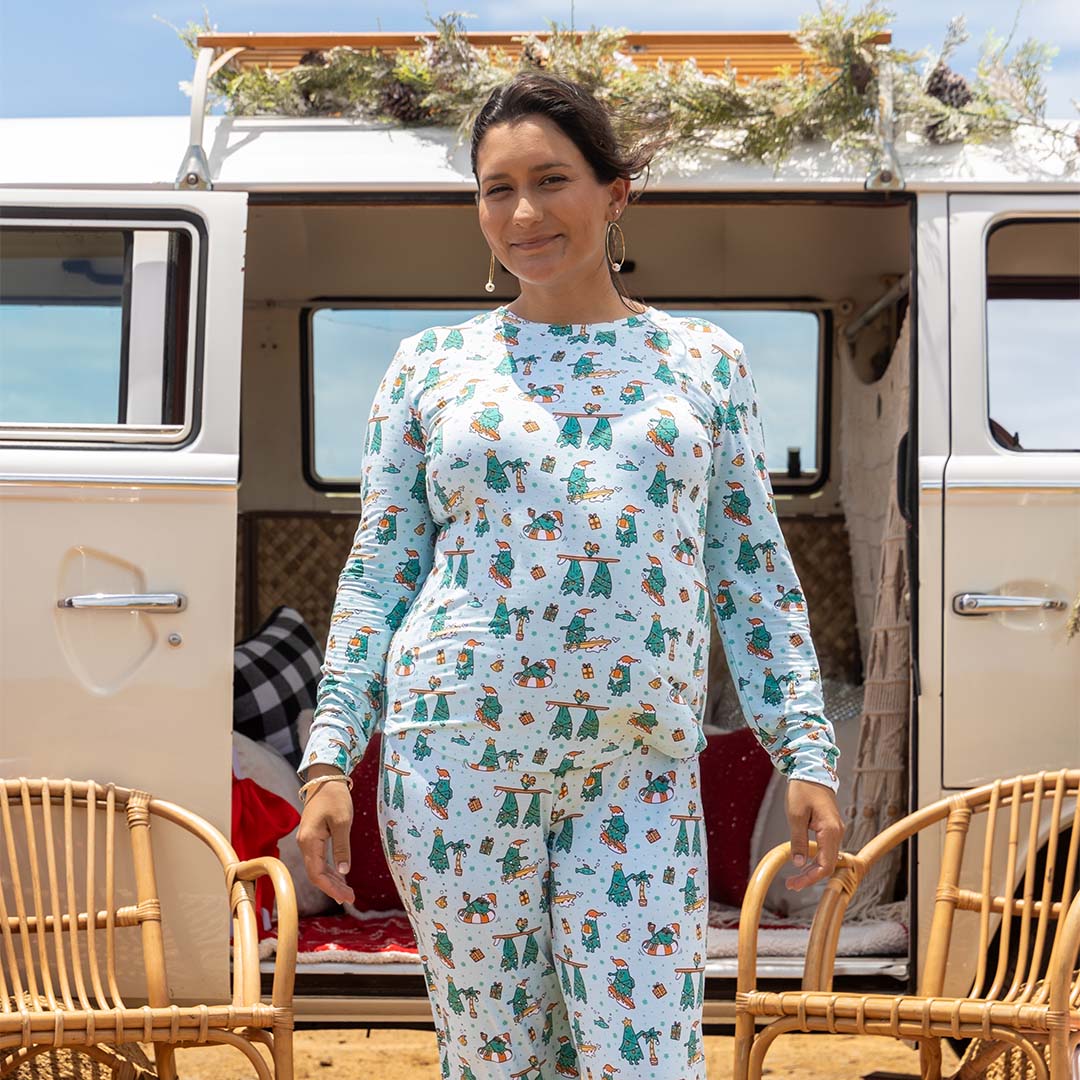 Mistle-Toes On The Nose Women's Long Bamboo Pajamas