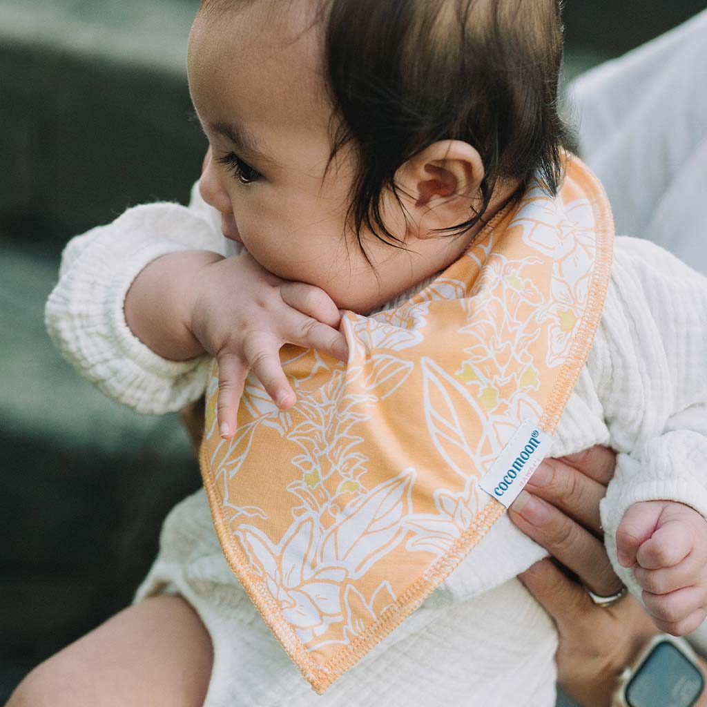 ʻOlena Bib