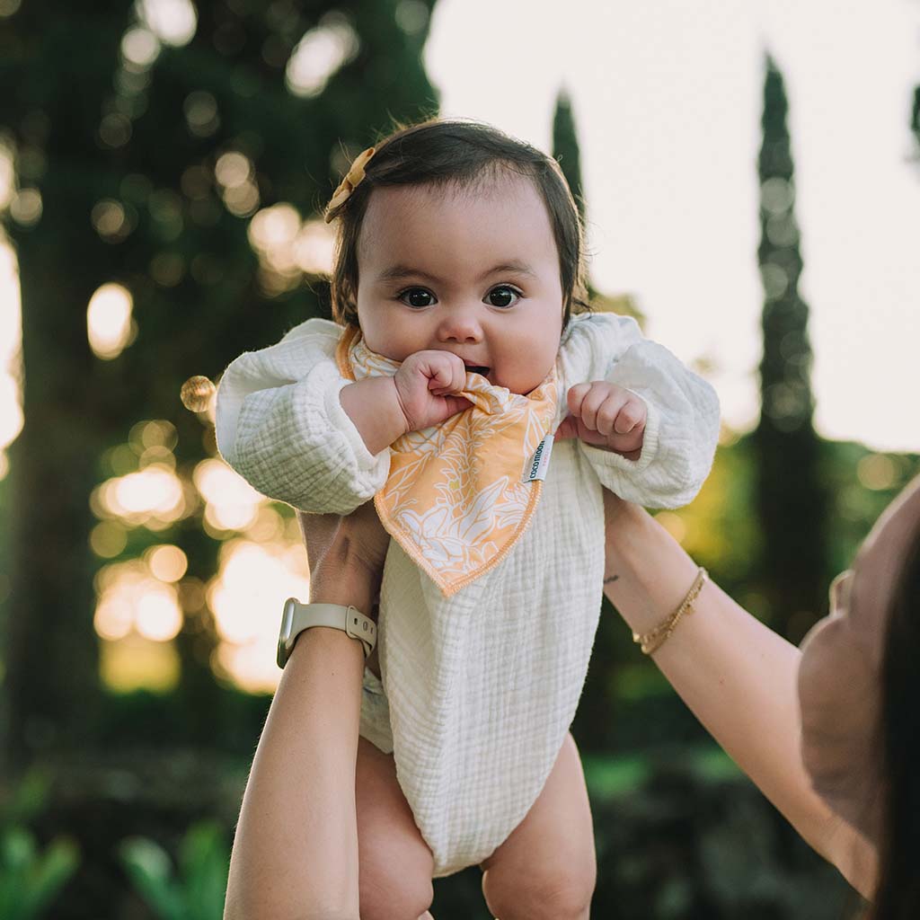 ʻOlena Bib