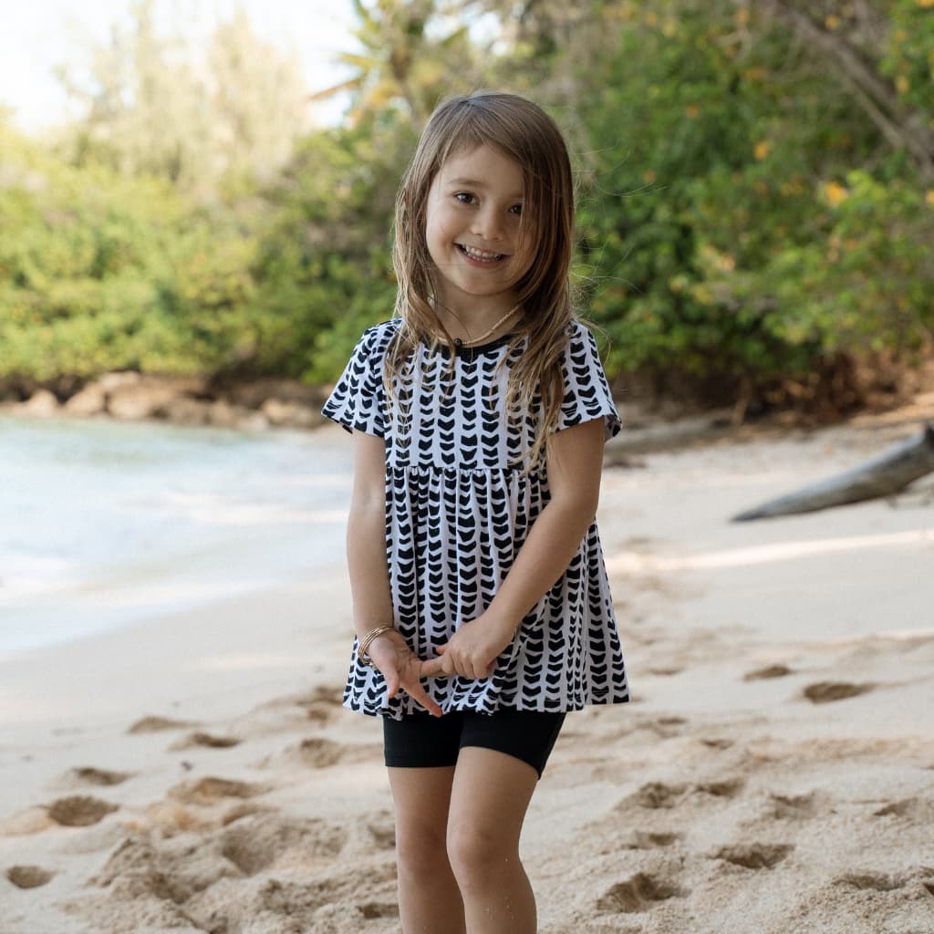 Shell-ish Short Sleeve Top and Shorts Set
