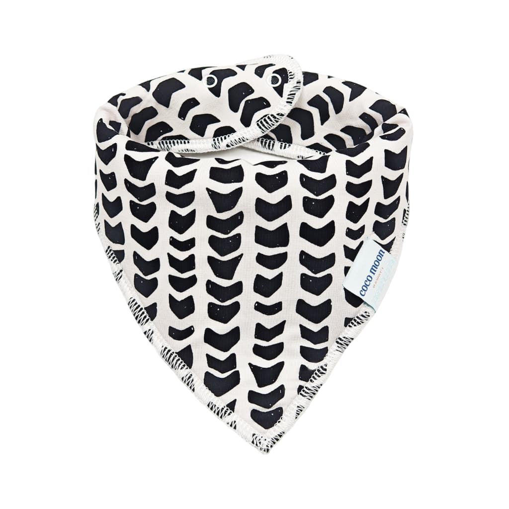 Shell-ish Bib