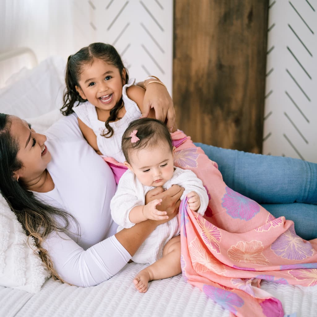 Seaflower Muslin Swaddle Blanket