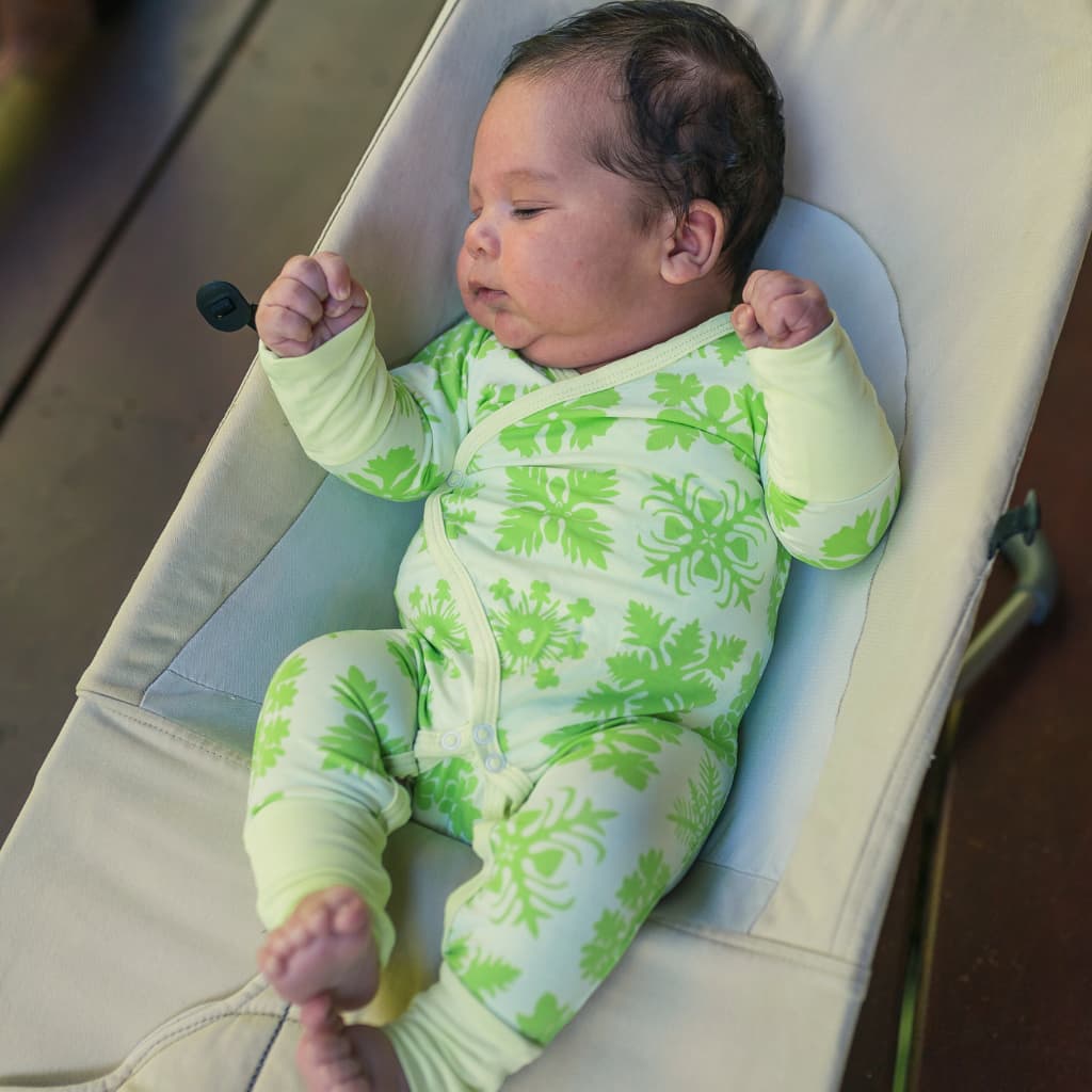 Napuanani in Pakalana Bamboo Newborn Coverall