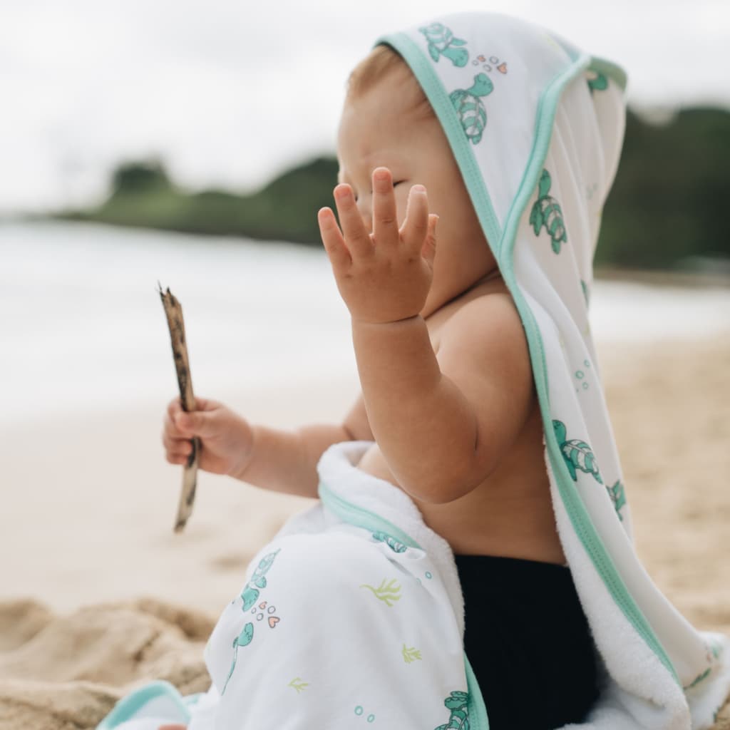 Honu Honi Hooded Towel Set