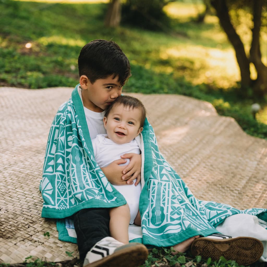 Kapa Kulture Throw Blanket