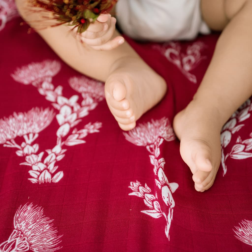 ʻŌhiʻa Lehua Baby Quilt