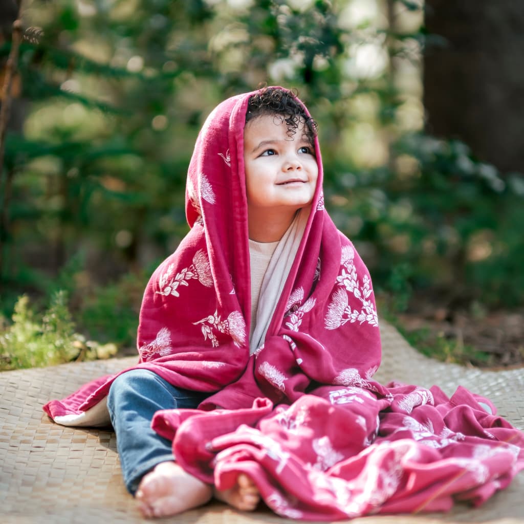 ʻŌhiʻa Lehua Throw Blanket