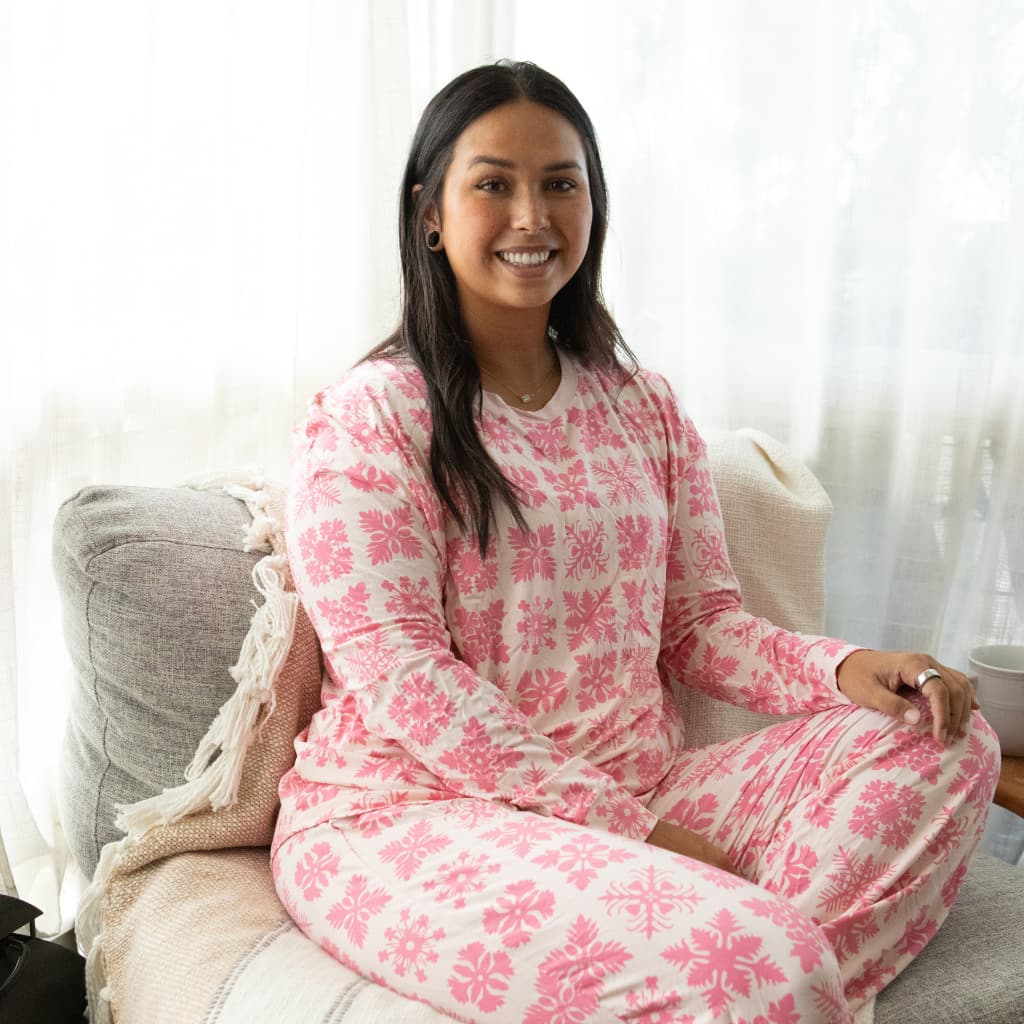 Nāpuanani in Lokelani Women's Long Bamboo Pajamas